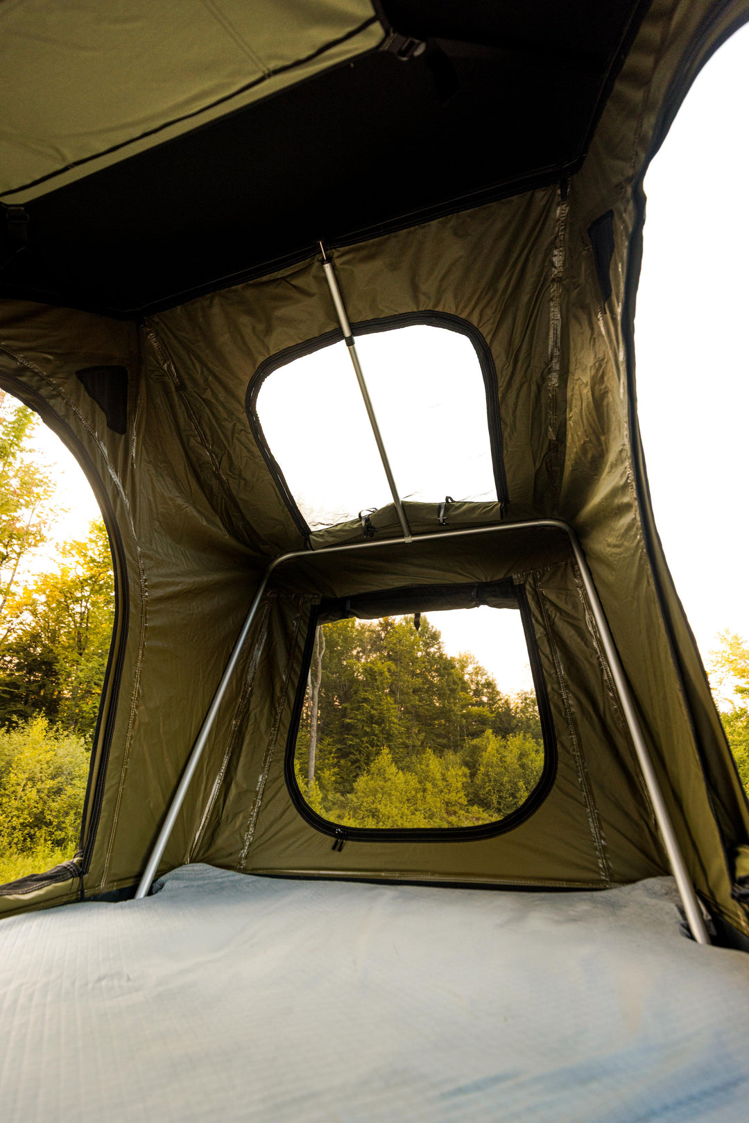 Tente de toit rigide ACADIA – WILDTEK